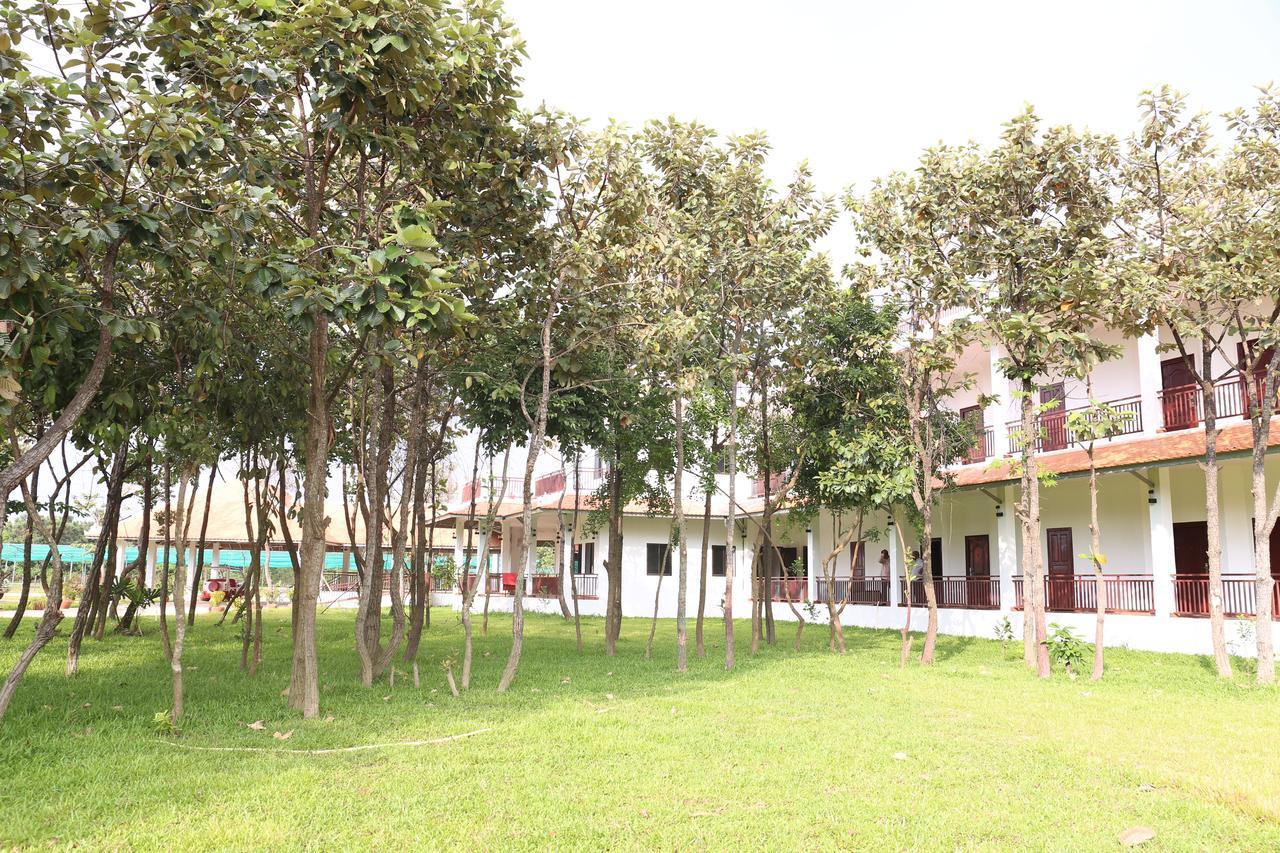 Samrith Hotel Kâmpóng Thum Esterno foto